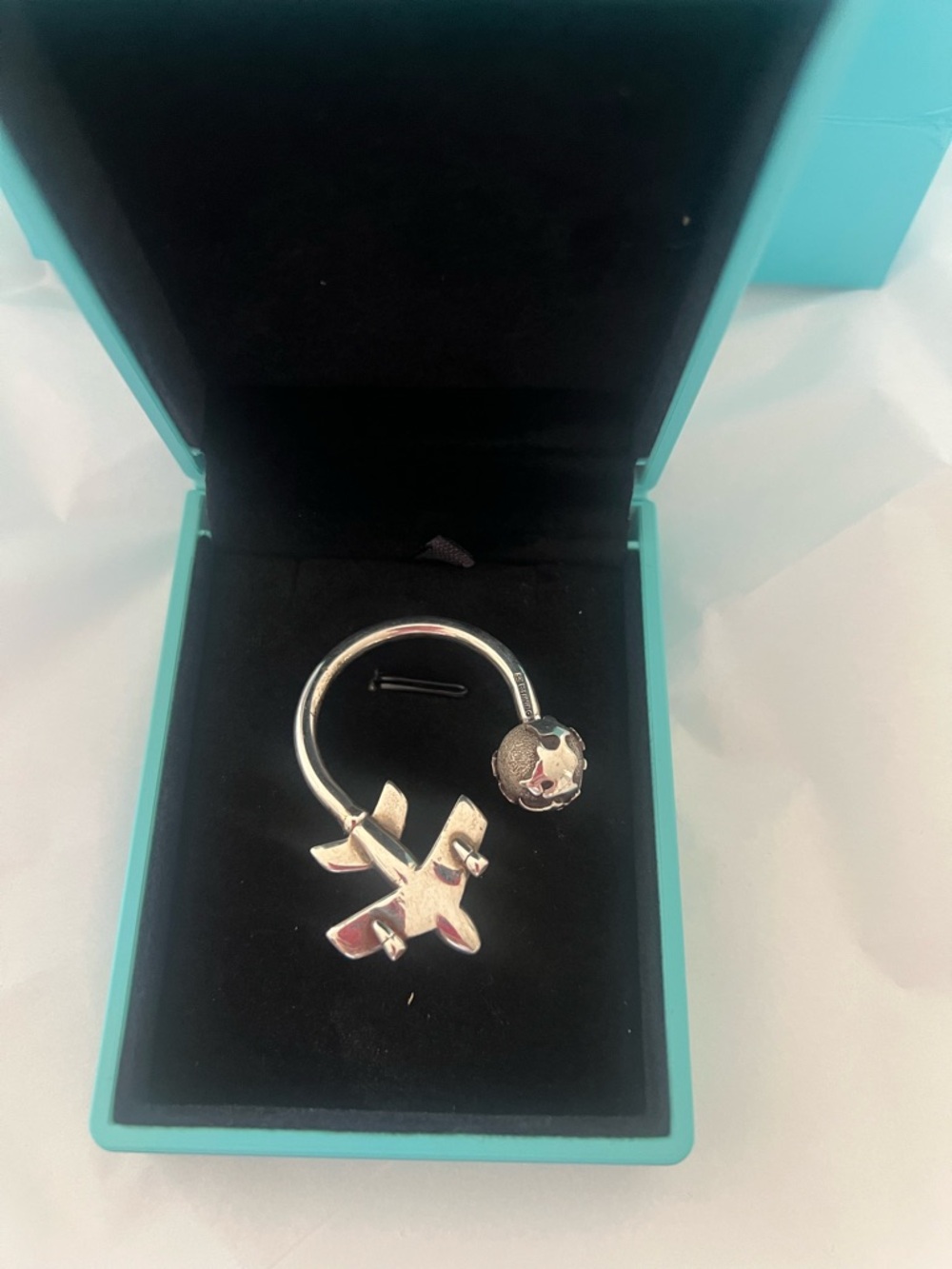 Tiffany and Co Silver Airplane and Globe keychain. - Picture 4 of 5